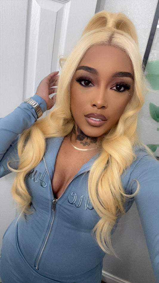 Cuvée Blonde Wigs